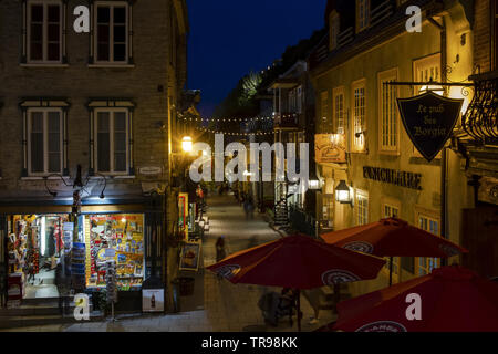 La ville de Québec, Canada - 26 juin 2018 : rue du Petit-Champlain, dans la basse-ville (Basse-Ville). Ce quartier historique de la ville de Québec est Patrimoine Mondial de l'UNESCO Banque D'Images