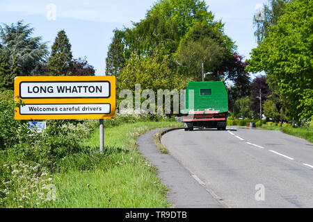 Long whatton signe village leicestershire Banque D'Images