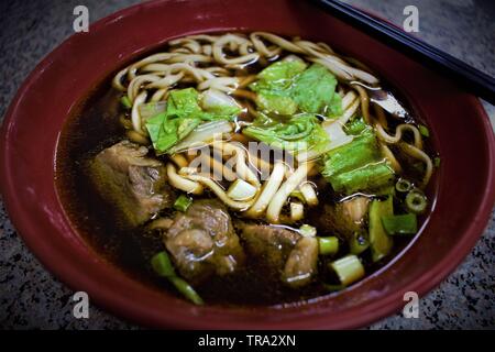 Soupe de nouilles de boeuf niuroumian à Taiwan Banque D'Images