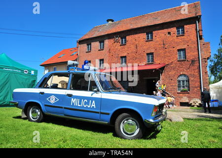 FSO Fiat 125p Milicja voiture de komunist fois. Polish voiture classique. Banque D'Images