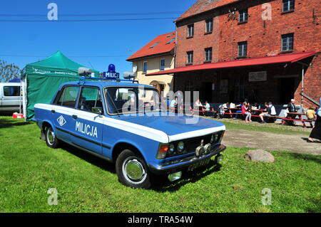 FSO Fiat 125p Milicja voiture de komunist fois. Polish voiture classique. Banque D'Images