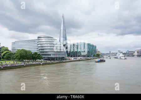 Norman Foster's London City Hall, sur les rives de la Tamise, Londres, UK Banque D'Images