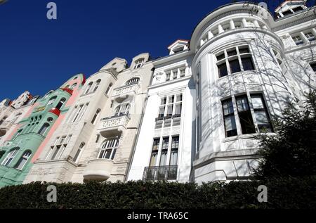 Façades de maisons art nouveau à Cologne Banque D'Images