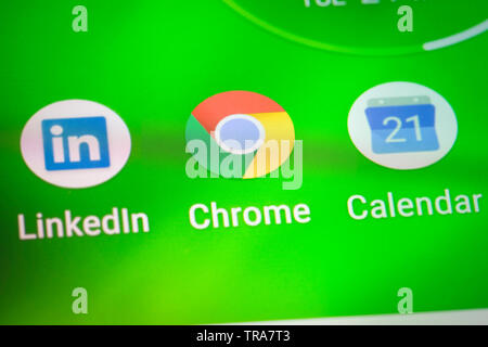 Logo Chrome icône sur l'écran du téléphone mobile Banque D'Images