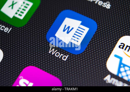 Kaliningrad, Russie, le 11 février 2018 : l'icône de l'application Microsoft Word sur Apple iPhone écran X close-up. L'icône de Microsoft Word. Microsoft Office Banque D'Images
