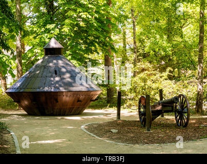 Des répliques de certains des inventions de Léonard de Vinci, Clos Lucé, Amboise, Indre-et-Loire, Center-Val de Loire, France Banque D'Images