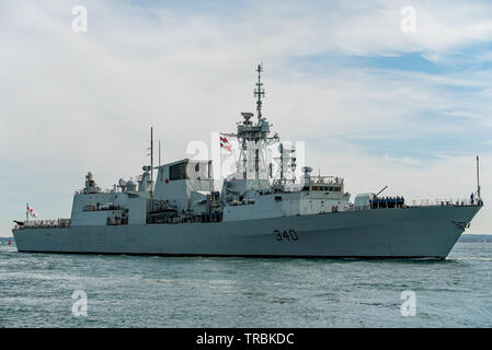 La Marine royale canadienne frégate NCSM St John's est arrivé à Portsmouth, Royaume-uni le 1/6/19 à représenter la nation canadienne à la D Jour 75 commémoration. Banque D'Images