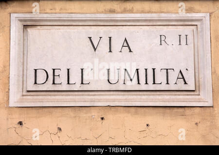 Chemin de l'humilité. Plaque de rue. Rome. Italie. Banque D'Images