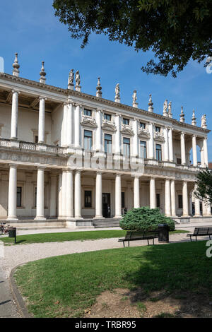 Palazzo Chiericati, un bâtiment Renaissance conçu et construit par l'architecte Andrea Palladio et maintenant le Musée Civique à Vicenza Banque D'Images