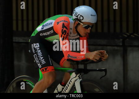 Vérone, Italie. 02nd, 2019 Jun. Lorenzo Rota (Bardiani CSF Team) lors de la dernière étape 21 de la 102e Giro d' Italia, Tour d'Italie 2019 - la course à vélo, 17km contre-la-montre individuel à partir de la Foire de Vérone le long Torricelle à Vérone, ville de terminer à l'Arena de Vérone, à Vérone, Italie, 03 juin 2019. (PHOTO) Alejandro Sala/Alamy News Banque D'Images