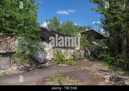 Avanhard stade dans la ville abandonnée de Pripyat, près de l'ancienne centrale nucléaire de Tchernobyl, la zone d'exclusion de Tchernobyl, l'Ukraine Banque D'Images