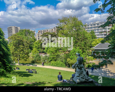 Vue sur Parc Montsouris de printemps à Paris France Banque D'Images