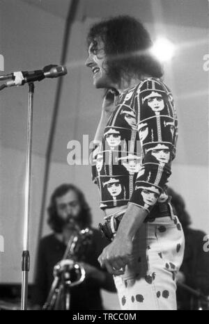 Londres - le 03 juin : Joe Cocker effectue sur scène à Crystal Palace Bowl à Londres le 03 juin 1972 (photo de Gijsbert Hanekroot) Banque D'Images