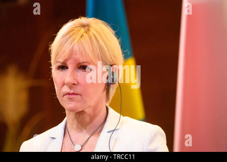 JURMALA, Lettonie. , . Margot Wallstrom, Ministre des affaires étrangères de la Suède, au cours de conférence de presse aftter réunion de haut niveau de la présidence du Conseil de la mer Baltique (CEMB) à Jurmala, Lettonie. Credit : Gints Ivuskans/Alamy Live News Banque D'Images