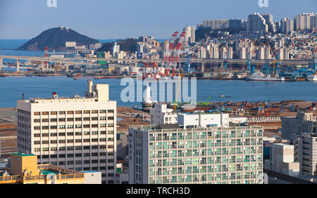 Busan, Corée du Sud - Mars 22, 2018 : rues de la région de Busan, vue aérienne Banque D'Images