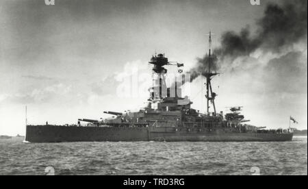 La classe cuirassé HMS Ramillies vengeance en cours. Banque D'Images