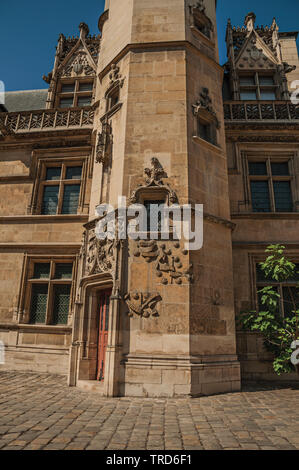 Façade gothique du Musée de Cluny, avec une collection de l'art médiéval à Paris. L'un des plus impressionnants du monde centre culturel en France. Banque D'Images