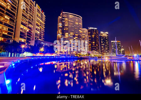 Melbourne south wharf skyline at night, l'Australie, Victoria, Melbourne Banque D'Images