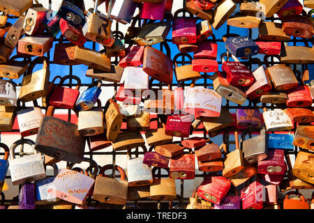 L'amour des verrous sur pont Hohenzollern, Allemagne, Berlin, Cologne Banque D'Images