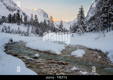 Source de l'Isar en hiver, l'Autriche, le Tyrol, Karwendel Banque D'Images