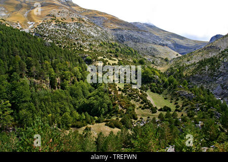 Pyrénées espagnoles à Hecho, Espagne, Pyrénées, Hecho Banque D'Images