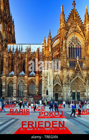 La cathédrale de Cologne, 2018 pèlerinage en souvenir de la fin de la Première Guerre mondiale, l'Allemagne, en Rhénanie du Nord-Westphalie, Cologne Banque D'Images