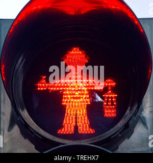 Lumière pédestre rouge, peu de trafic-light l'homme en forme d'un mineur avec la lampe de mineur, l'Allemagne, en Rhénanie du Nord-Westphalie, région de la Ruhr, Duisburg Banque D'Images