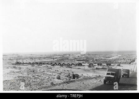 Convoi Derna Libye prises en 1943/44 par Flt Sgt Gleed RAF WW2, de l'Escadron 223 Banque D'Images