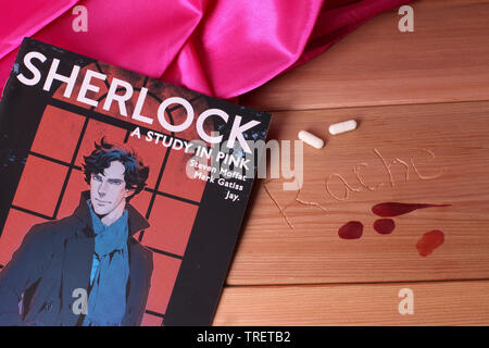 Une étude dans Pink #3 - Sherlock Holmes roman graphique basé sur la série télévisée Sherlock par Steven Moffat et Mark Gatiss, adaptation de Manga japonais par Jay Banque D'Images