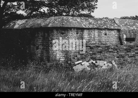 Le noir et blanc ww2 bunker Banque D'Images