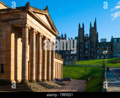 National Gallery of Scotland et le monticule, Édimbourg Banque D'Images