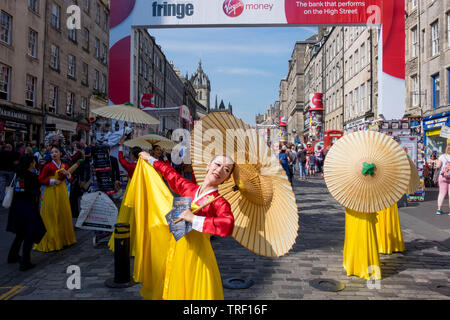 Les artistes de rue au Edinburgh Festival Fringe Banque D'Images