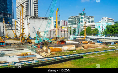 Début de la construction de la tour de bureaux de Midtown Guoco sur coin de Beach Road et de Rochor Road Singapore Banque D'Images