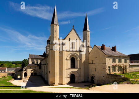 Chevet de l'église de l'abbaye de Fontevraud, Abbaye royale de Fontevraud, dans le Maine-et-Loire, Pays de la Loire, France Banque D'Images