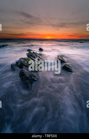 Coucher du soleil à Bidart plage du côté de Biarritz, Pays Basque. Banque D'Images