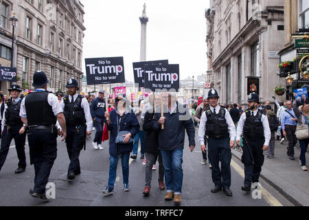 Les manifestants se rassembleront à Trafalgar Square pour protester contre l'atout de Donald. Westminster, London, UK. - 4 juin 2019. Banque D'Images