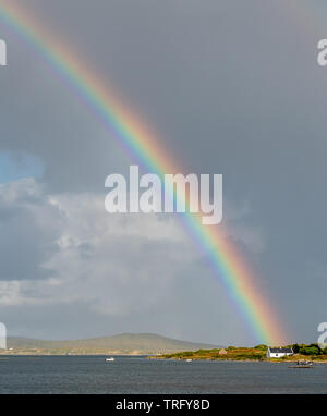 Chalet au rainbow's end, sur la côte du Connemara à l'ouest de l'Irlande Banque D'Images