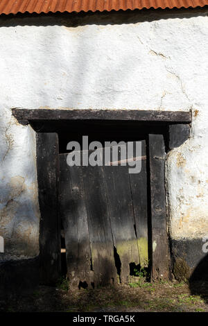 Bâtiment de ferme, l'une des structures utilisées dans l'exploitation agricole, qui peut comprendre des bâtiments pour loger des familles et des travailleurs, ainsi que l'élevage, Banque D'Images