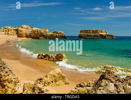 Une crique près de Albufeira, Algarve, Portugal Banque D'Images