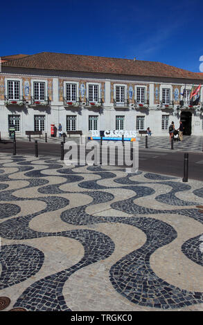 Le Portugal, Cascais, l'Hôtel de Ville, chaussée, mosaïque, Banque D'Images