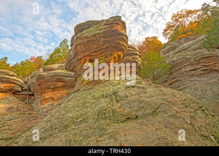 Des formations de roche spectaculaires à l'automne la lumière dans le Jardin des Dieux à Shawnee National Forest dans le sud de l'Illinois Banque D'Images