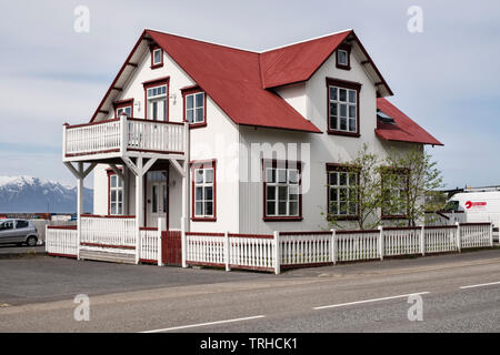 Une ancienne maison en bois en Húsavík, Islande du nord Banque D'Images