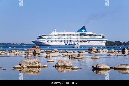 Ferry Tallink Silja Europa à l'extérieur entrée de Port Ouest d'Helsinki Helsinki Finlande Europe