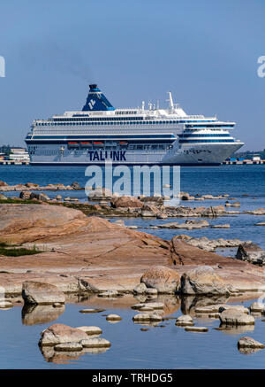 Ferry Tallink Silja Europa à l'extérieur entrée de Port Ouest d'Helsinki Helsinki Finlande Europe
