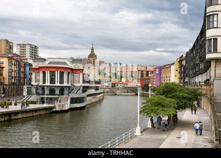 Muelle de Marzana y Mercado de la Ribera, Bilbao, Biscaye, Pays basque, Euskadi, Euskal Herria, Espagne, Europe Banque D'Images