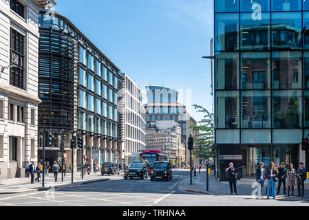 Londres, Royaume-Uni - 14 mai 2019 : Cannon Street dans la ville de Londres d'une journée ensoleillée Banque D'Images