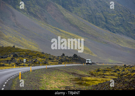 Voiture tout terrain / roadtrip en Islande Banque D'Images