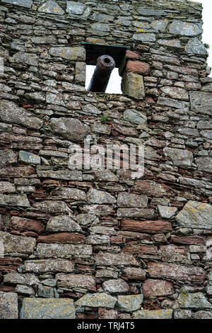 Canon sur un mur, Château de Peel, Isle of Man, Royaume-Uni Banque D'Images