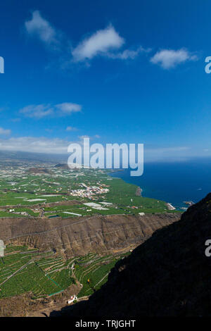 Vista del pueblo Tazacorte desde el Mirador del temps. Valle de Aridane. Isla La Palma. Provincia de Santa Cruz. Islas Canarias. España Banque D'Images