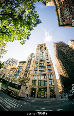 212, 5e Avenue, en face de Madison Square Park, dans le quartier de NoMad de New York est considérée, le mardi 4 juin 2019. Jeff Bezos, le PDG d'amazon, a acheté les trois étages et deux appartements de grand standing au-dessous de celui-ci dans une affaire qui est dans le voisinage de 80 millions de dollars. L'achat est le plus coûteux, condo, acheter au sud de la 42e rue et le deuxième plus grand choses cette année. (© Richard B. Levine) Banque D'Images